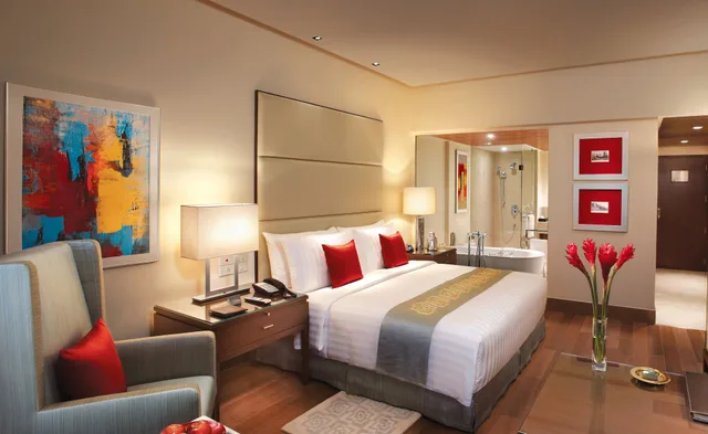 غرفة فاخرة بسرير كينج، The Oberoi Mumbai 4/7