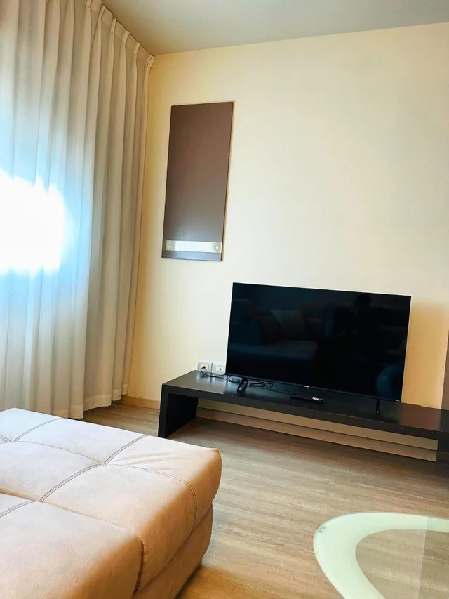 جناح بغرفتي نوم في الملحق، Wall Art 6/10