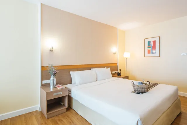 استوديو بسرير كينج، Clef Hotel 1/2