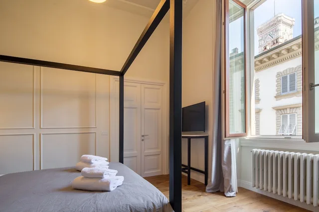 شقة فاخرة بسريرين كوين بـ3 غرف نوم مع أريكة، Florence Luxury Apartment Al Duomo 7/10