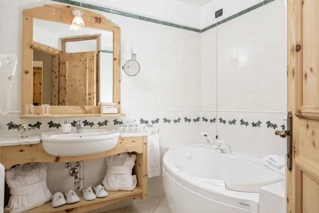 جناح فاخر بسرير كوين مع أريكة، Chalet Del Sogno 5/5