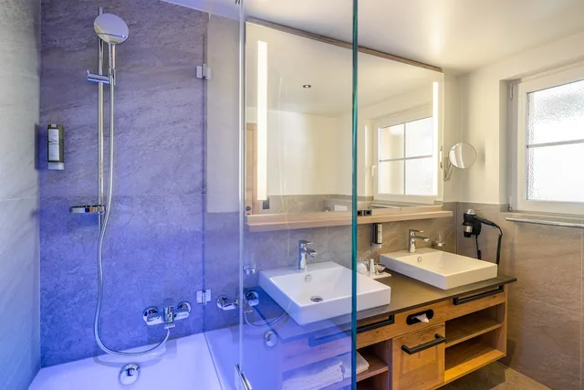 غرفة كومفورت بسرير كينج، Hotel La Ginabelle 4/5