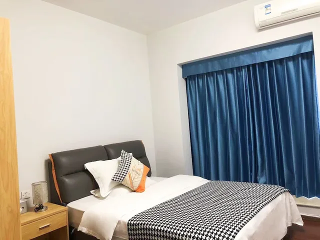 جناح تنفيذي بسرير كوين، Angda Pazhou Apartment 1/5