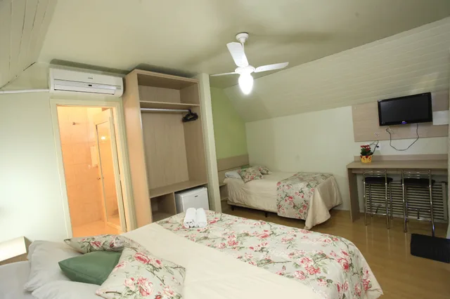 شاليه بثلاثة أسرّة، Hotel Pousada Alto da Serra 2/8