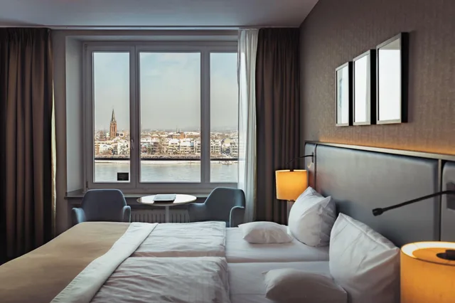 غرفة ديلوكس مفردة بإطلالة على النهر، Ameron Hotel Konigshof Bonn 1/3