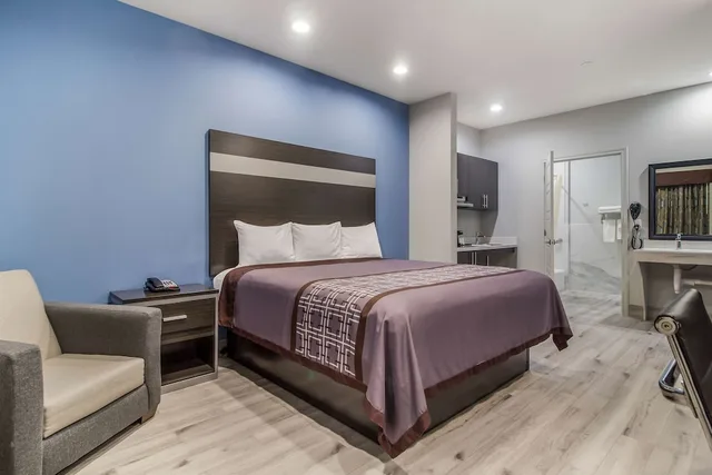 غرفة قياسية بسرير كينج، Studio6 Deer Park, TX 4/10