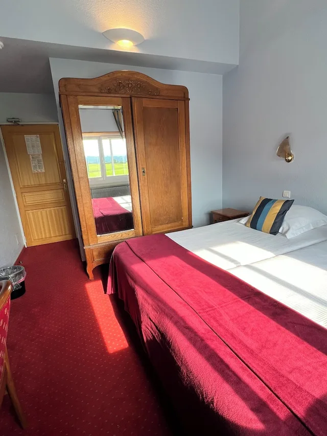 غرفة كومفورت بسريرين منفصلين، LOGIS HOTEL DES ROCHES 6/10