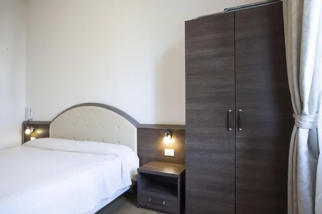 غرفة بسرير مزدوج بغرفة نوم واحدة، Albergo Amalfi Milano 8/10