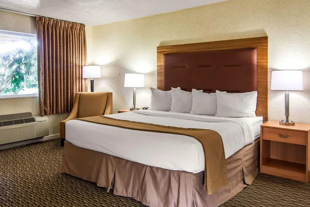 غرفة بسريرين كوين، Quality Inn & Suites At Coos Bay 1/7