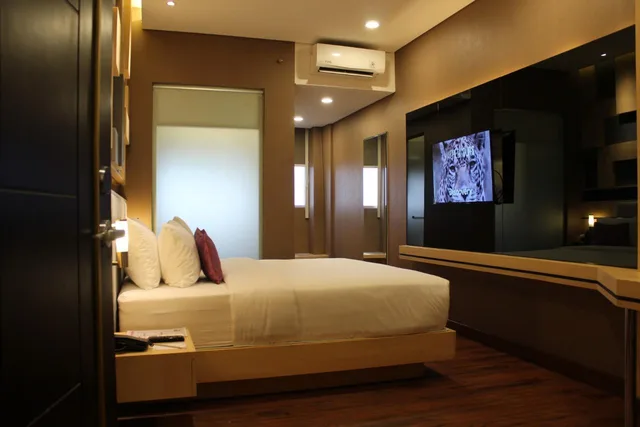 غرفة غراند ديلوكس بسرير مزدوج، Shakti Hotel 2/2