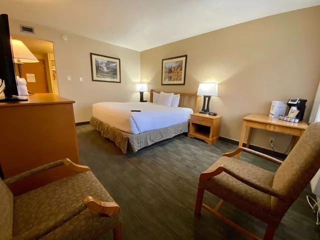 Standard, King Bed, Pet Friendly, Best Western Sheridan Center 1/6