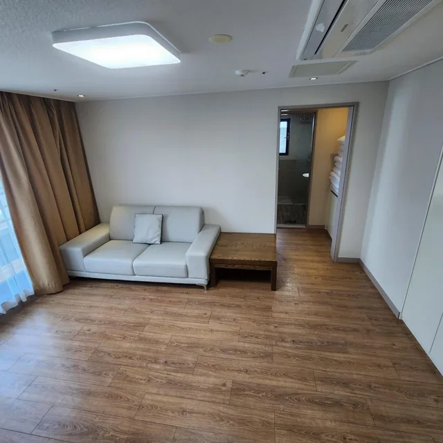 جناح بشرفة، Haema Hotel 9/10