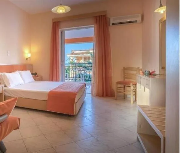 غرفة مزدوجة، Dream Hotel 3/4