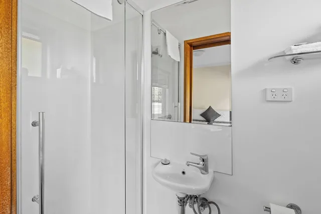 فيلا بسريرين كوين وسريرين منفصلين، Riverfront Motel & Villas 4/5