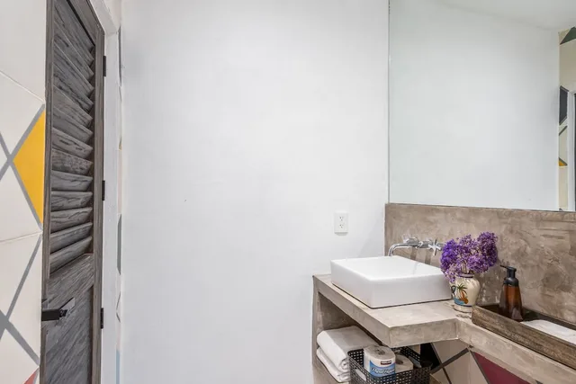 2 Bedrooms, Condo, Quadruple, 2 Queen Beds, Romantic Zone، Cuale Condo Retreats 2/3