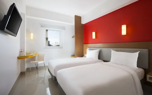 Smart, Twin Beds, Amaris Hotel Hertasning - Makassar 1/2