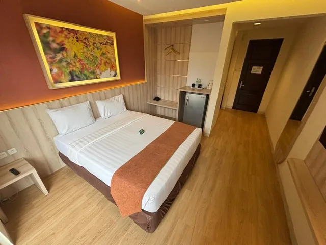 Executive, Queen Bed, Balcony, D'Bamboo Suites 5/10