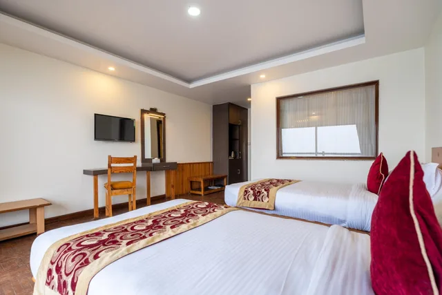 Deluxe Double, NAGARKOT SHANGRILA RESORT 5/10