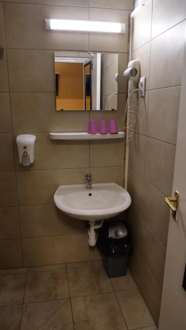 غرفة بسرير كوين، Attila Hotel 5/5