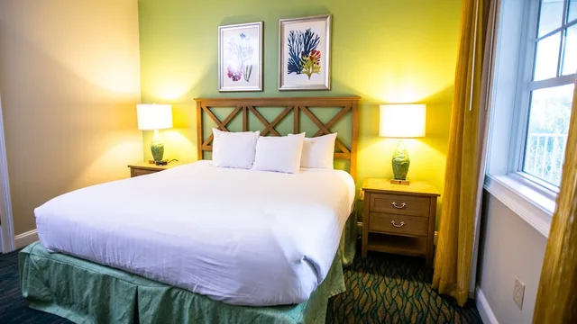 غرفة بسرير كينج وسرير كوين بغرفتي نوم، Holiday Inn Club Vacations South Beach Resort 3/10