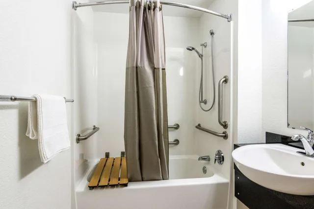 1 Full Bed - ADA/RI Shower/Micfridge, NS, Motel6 Longview, TX 6/10