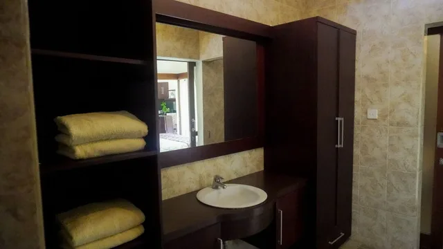 شقة بسرير كينج وسريرين منفصلين بغرفتي نوم، The Janan Villa 5/5