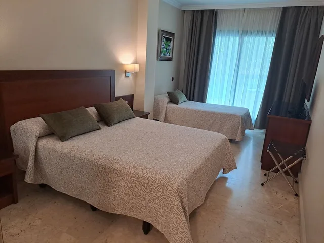 غرفة ثلاثية، Torremar 2/6