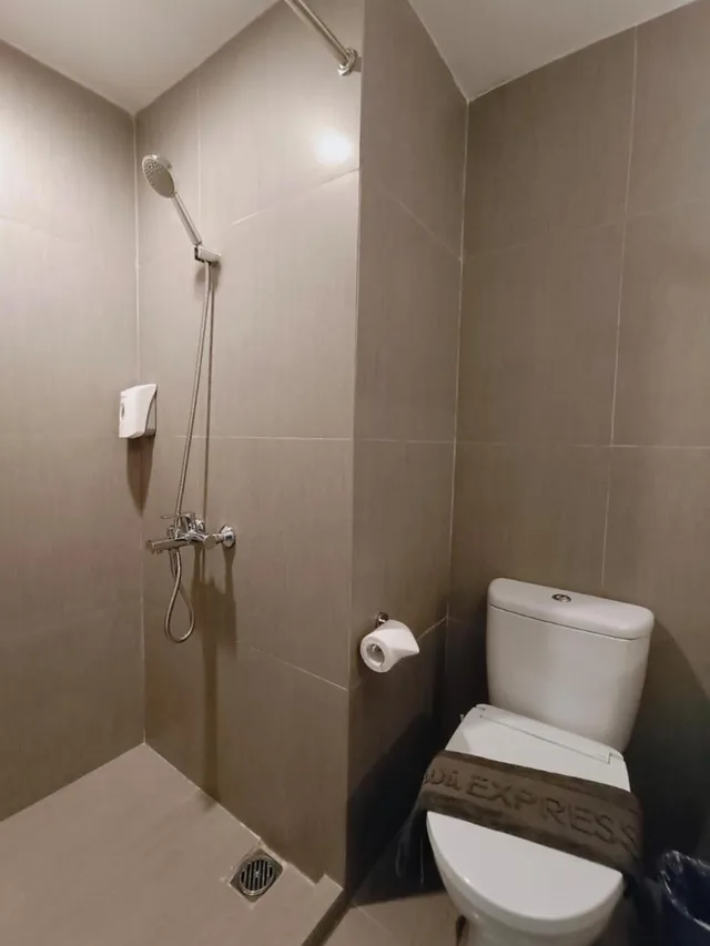Express Double، Zuri Express Lippo Cikarang 7/8