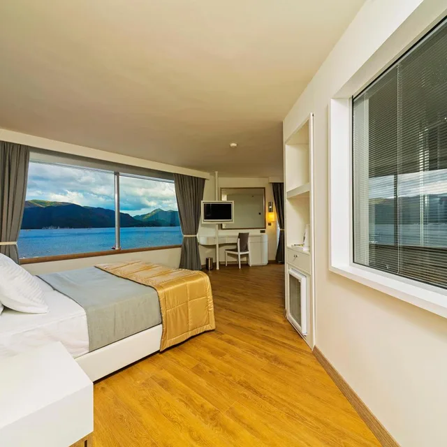 جناح ركني، Poseidon Hotel - Adults Only 4/8