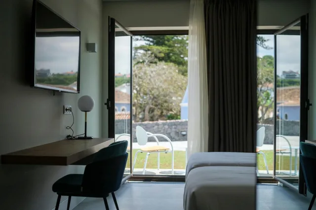 غرفة بسريرين منفصلين بشرفة، AZORES BOOK HOTEL 6/8