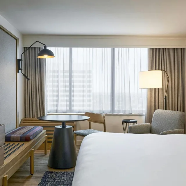 غرفة ديلوكس بسرير كينج، Sheraton Philadelphia University City 4/6