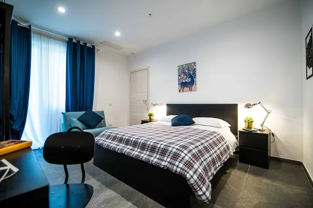 City, Queen Bed، Quattro Briganti 3/10