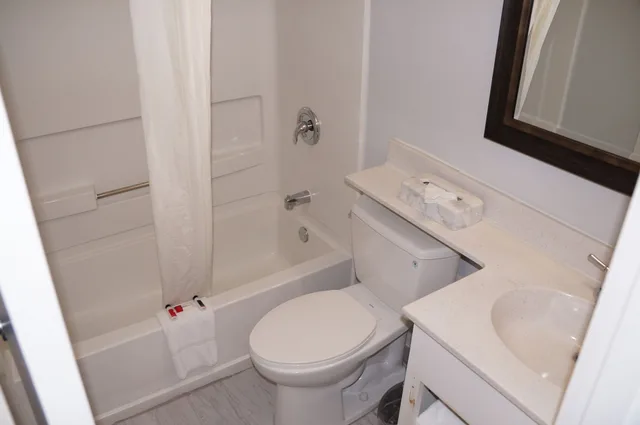 غرفة بسريرين مزدوجين، Days Inn & Suites by Wyndham Williamsburg Colonial 9/10