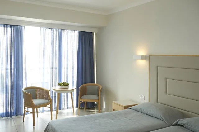 Standard room with inland view، Sunrise Beach Hotel 1/3