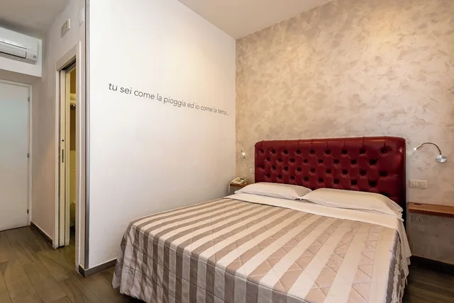 غرفة كومفورت بسرير كوين، Hotel Bruman Salerno 1/10