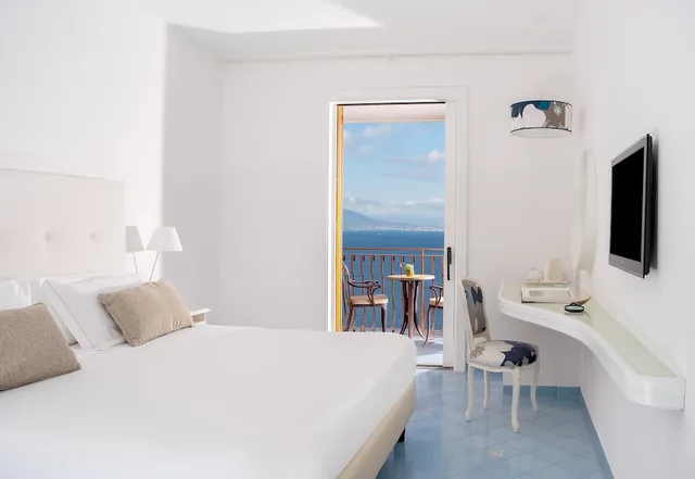 غرفة كومفورت بسرير كينج بإطلالة على البحر بشرفة، Hotel Belair 2/10