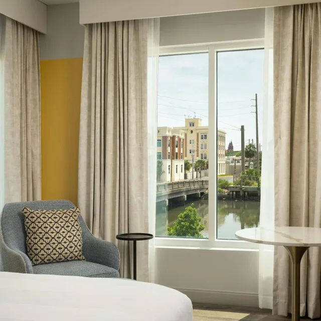 Room, King Bed, Water View، Hotel Amalga, St. Augustine, A Tribute Portfolio Hotel 2/3
