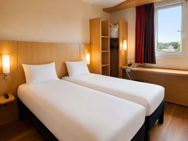 Room, Double Bed, Ibis Paris Porte dItalie 6/10