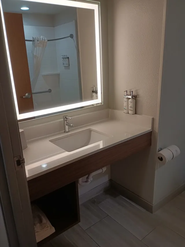 Suite, Multiple Beds، Holiday Inn Express Hotel And Suites Jourdanton Pleasanton 3/3