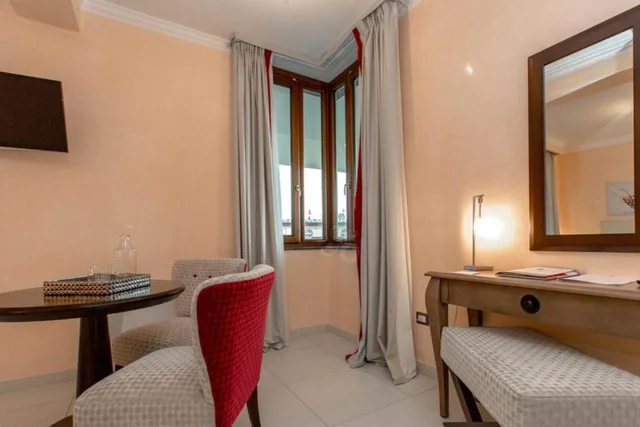 جناح جونيور مع أريكة، L'Araba Fenice Hotel & Resort 3/3
