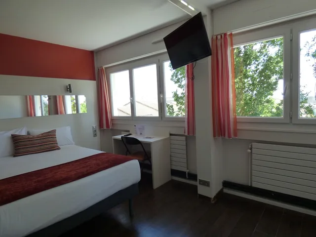 غرفة كومفورت بسريرين منفصلين، Escatel Hotel 2/7