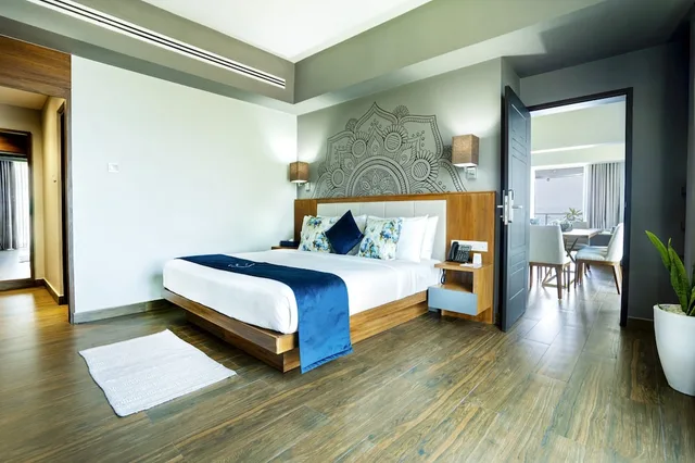 2 Bedrooms, Presidential, Suite, 2 King Beds, Sea Front، Hotel MaRadha Colombo 1/6