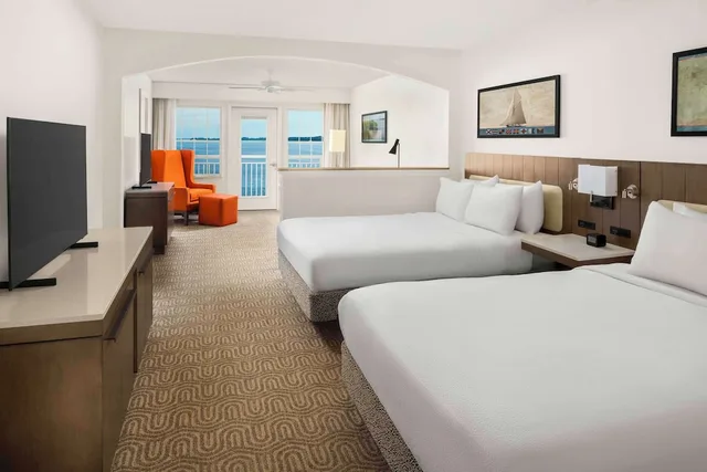 جناح جونيور بسريرين كوين بشرفة مع أريكة، Hilton Garden Inn Kent Island Marina 1/4