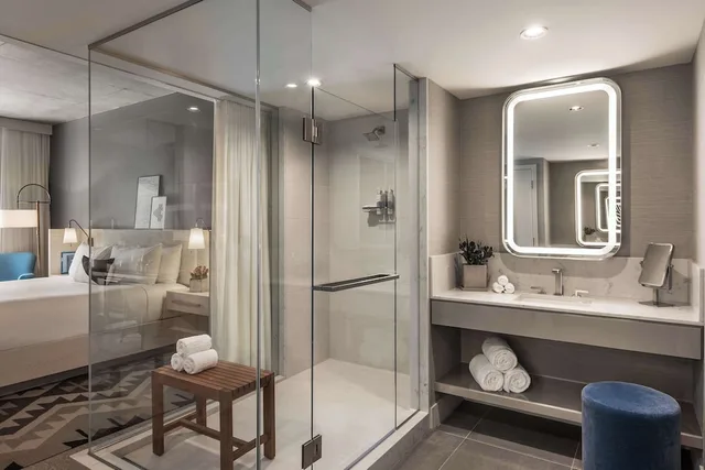 2 Bedrooms, Signature, Mountain Shadows 3/3