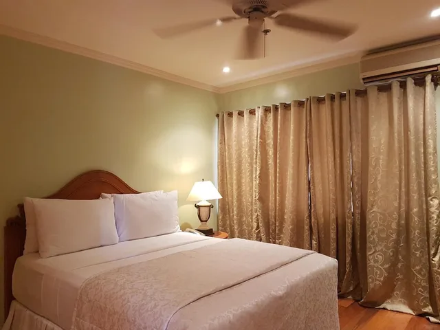 شقة سكنية بانورامية بسرير كينج وسرير كوين وسريرين منفصلين بإطلالة على المدينة بـ3 غرف نوم، Sophia Suites Residence Hotel 7/10