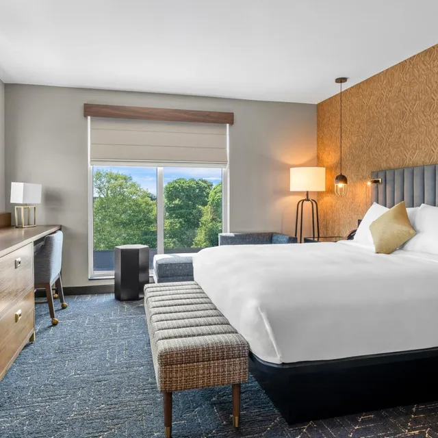 استوديو بسرير كينج لذوي الإعاقة، Beacon Suites Hotel 1/4
