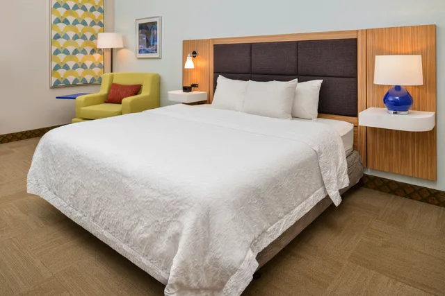 غرفة بسرير كينج، Hampton Inn Raleighclayton I40 1/3