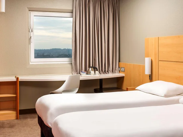 غرفة قياسية بسريرين منفصلين، ibis London Wembley 6/9