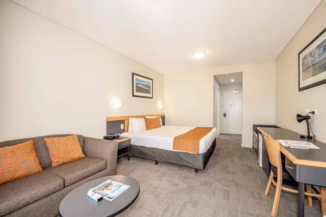 Studio, Twin Beds, Resort View, Quality Resort Sorrento Beach 5/9