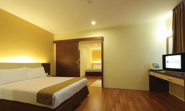 جناح عائلي تنفيذي، Seasons View Hotel 1/1